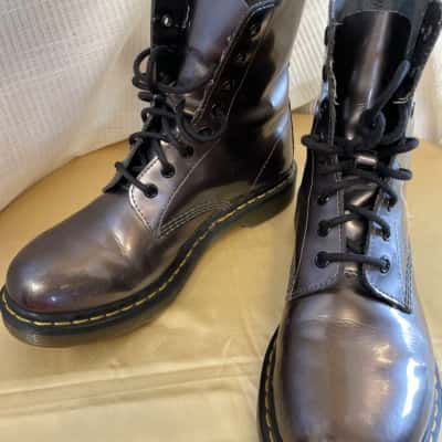 Dr Martens Unisex Size 7 Boots Brown 