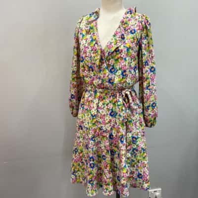 Review X E.Barnett Womens  Size 6 Floral Dress / Wrap Dress Floral 
