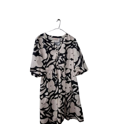 Gorman Women's Size 12 Casual Floral Dress in Black & Off White 