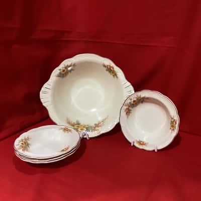 Vintage Alfred Meakin “Marigold” Dessert Bowl Set