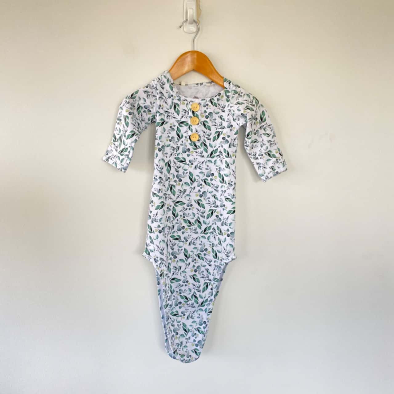 Snuggly Jacks Green Leaf Pattern Onesie Kids Size 0-3m
