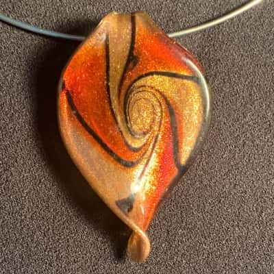 Bonnae Artisan Glass Pendant on Silver Choker