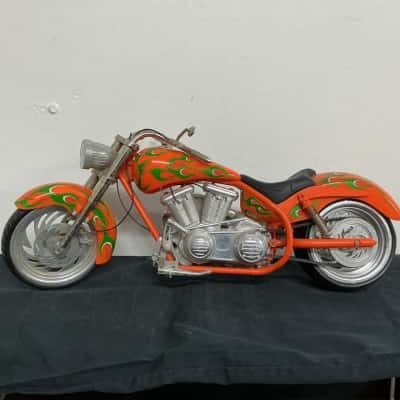 Arlon Ness Iron Legends 1:6 Scale Diecast Motorcycle model 