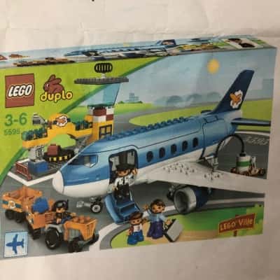 Lego Duplo 5595 Airport Complete Set 