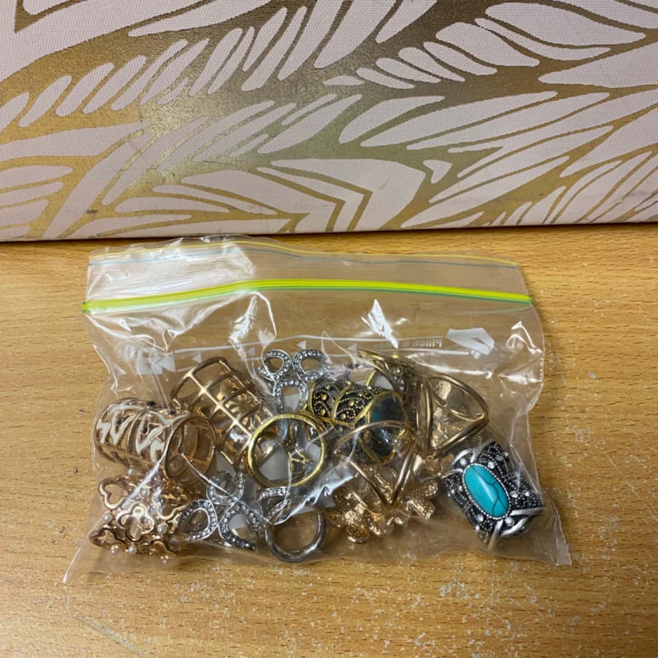 Bag of Women's Rings(s)