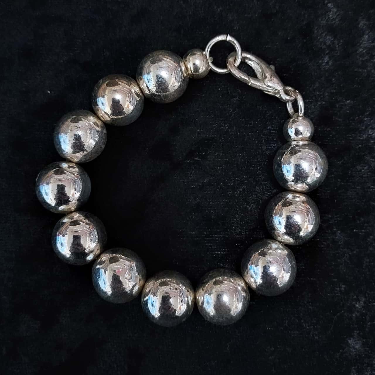 Womens Silvertone Metal Ball Necklace & Bracelet
