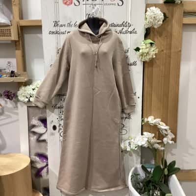 EMAAN BRAND! BNWT! RRP $110! COSY HOODIE MAXI DRESS!  Womens  Size 8 Casual Dress Cream / Natural 