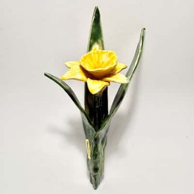Vtg. Handerbeit Flower Ornament 