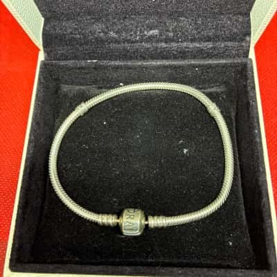 Pandora Womens Bracelet Silver with box