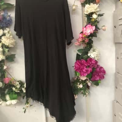 Morrison Size XS Black Asymmetrical Frayed effect Midi