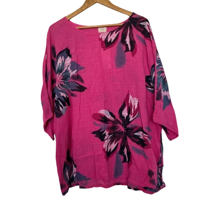 AE Size M Pink Floral Cotton Top