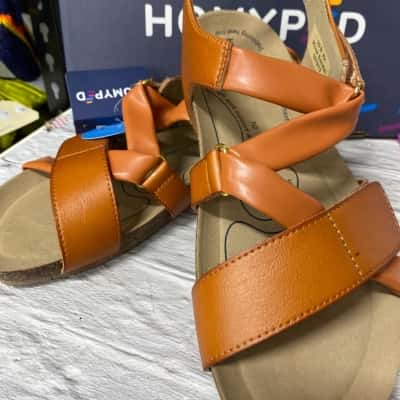 Homyped  Size 10 Brown sandals new 