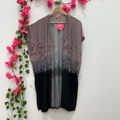 Emme Womens  Size XS/ S Sleeveless Knit Top Floral /Pink Ombre Multicoloured 