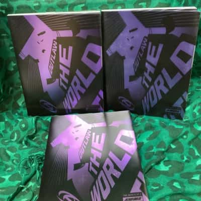 ATEEZ - THE WORLD EP 2:OUTLAW, 3 version set.