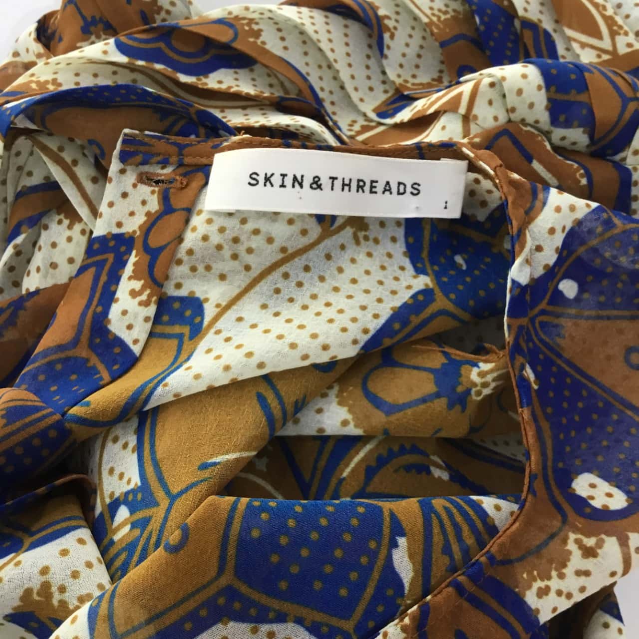 Skin & Threads Summer top(s)