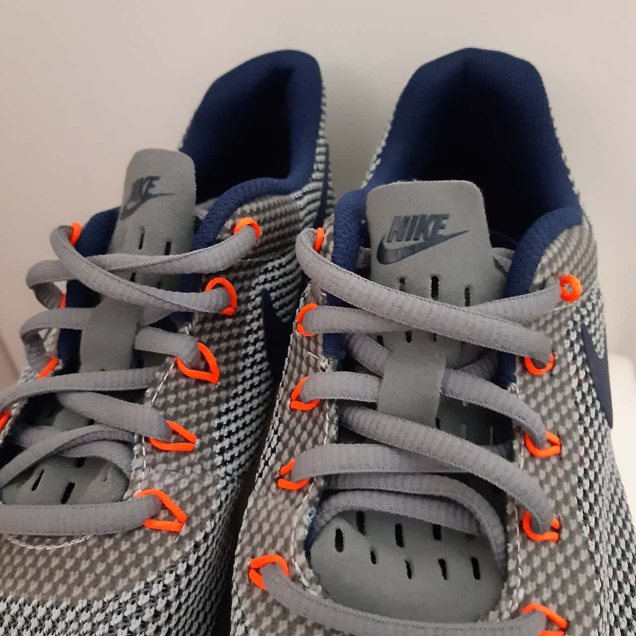 ladies nike air size 6