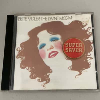 Bette Midler- the divine miss M, broken case