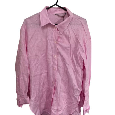 Women’s pink shirt   