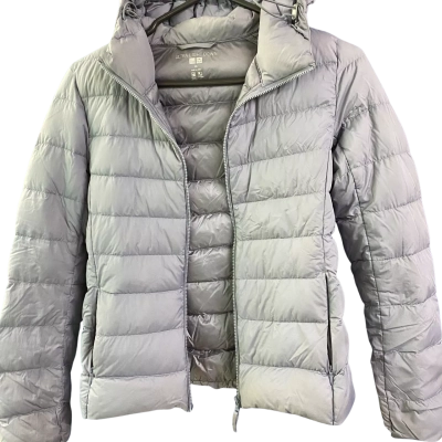 Uniqlo Womens  Size XS Puffer Jacket Grey 