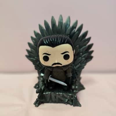 Funko Pop! Deluxe Game of Thrones: Jon Snow on Iron Throne