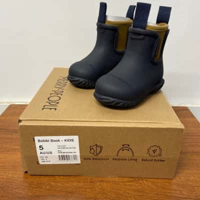 Merry People Kids  Size 5 Bobbi Kids Gumboots Navy Blue 