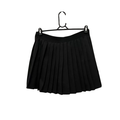  Womens  Size 16 Pleated Skirt Black  