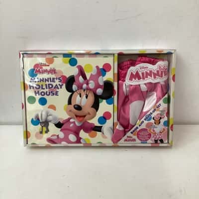 NEW - Minnie's Holiday House Book & Dress-Up Set