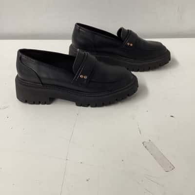 Forever New Womens  Size 38 Black shoes