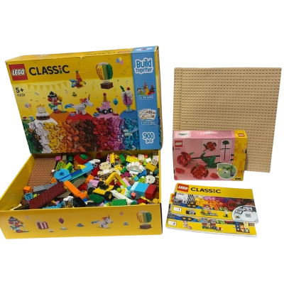 1.900kg Of Bright Coloured Lego Blocks 