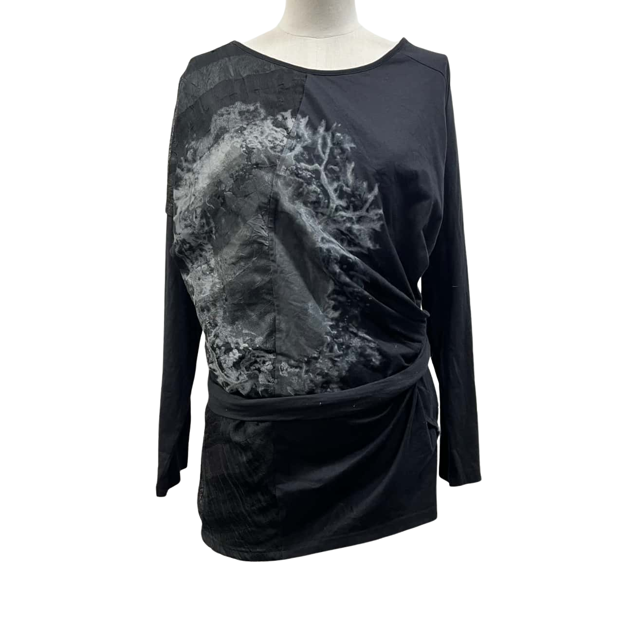 SLEEVELESS TOP 643223 IN BLACK COTTON EMBOSSED LOGO