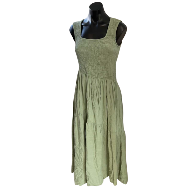 Runaway heart  Womens  Size 8 Casual Dress Olive 