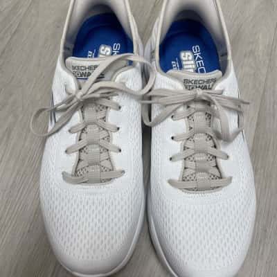 Men’s white sketchers