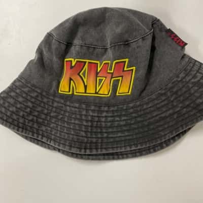 Kiss bucket hat 