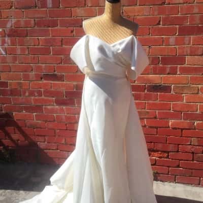 Eva Lendel Womens  Size 44 Bridal Dress Cream 