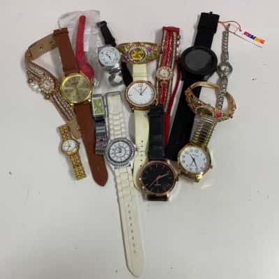Asstd bag of x16 Watches ( not checked) 