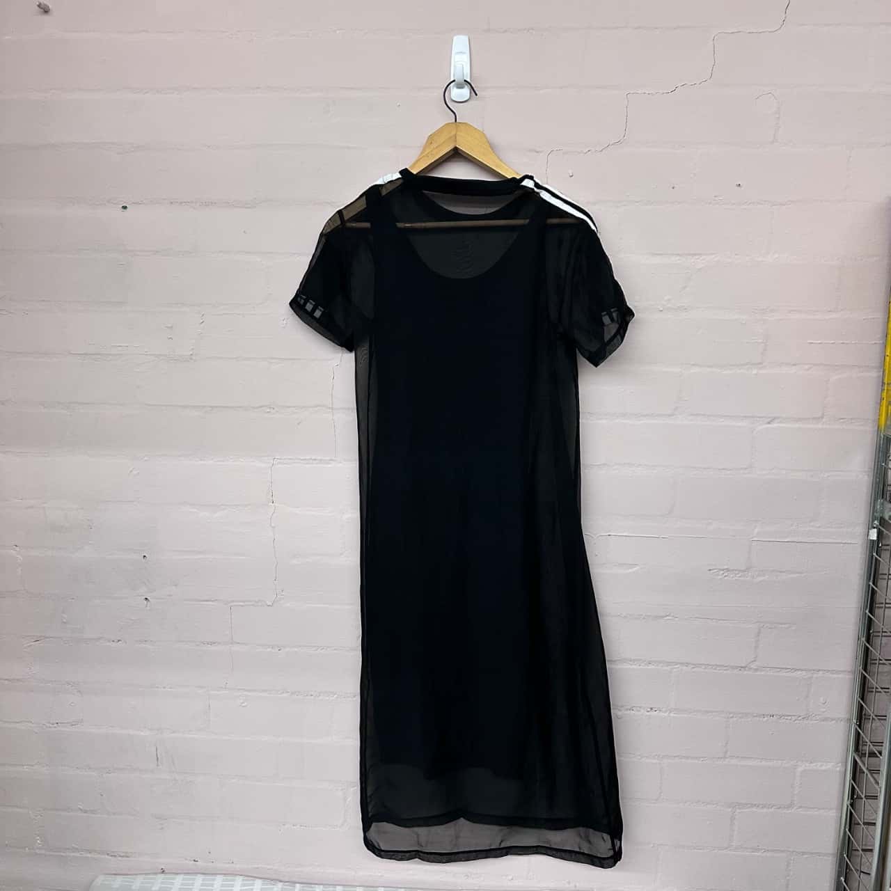 Adidas Mesh Midi Dress Size 6(s) - Used Good | Salvos Stores Adidas Mesh Midi Dress Size 6(s) - Used Good | Salvos Stores