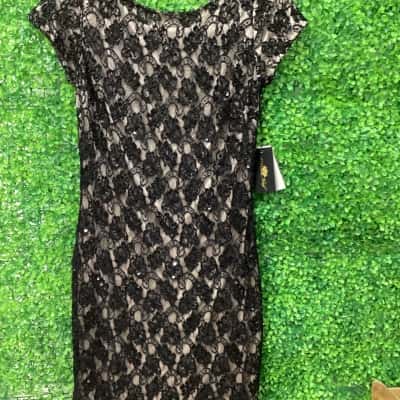  Womens  Size 6 Cocktail Dress Black  