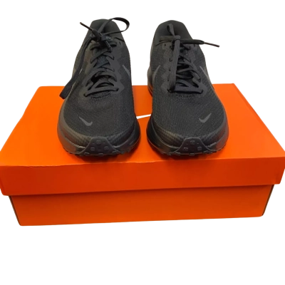 Nike Revolution 8 Womens  Size 38 / 4.5 / 7 Trainers Black  