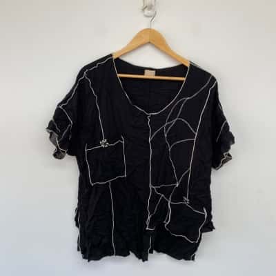 Taravag Black Short Sleeve Top Size 2 