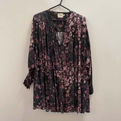 AJE Womens  Size 6 Long Sleeve Top Floral 