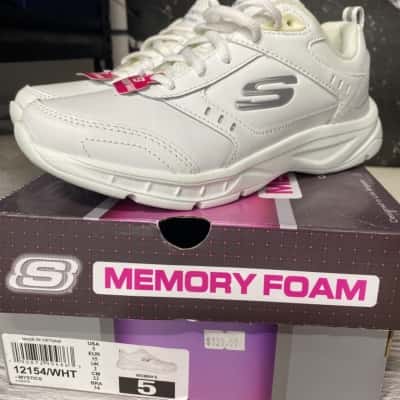 Skechers  Size 35 eur White sneakers new 