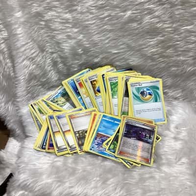 100+ Pokemon mixed cards 
