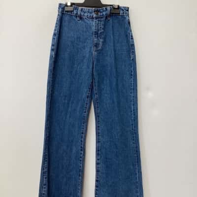 Forever New Womens  Size 8 High-Waisted/ Straight Leg Jeans Blue 