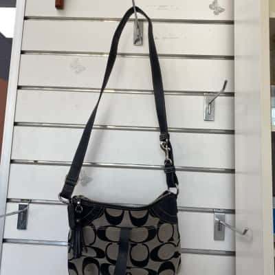 Vintage Coach Black  Cross Body Bag 