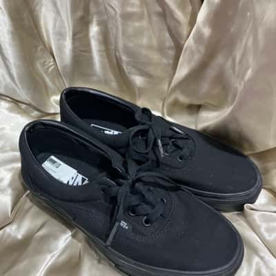 Vans Womens  Size 7.5 Sneakers Black  