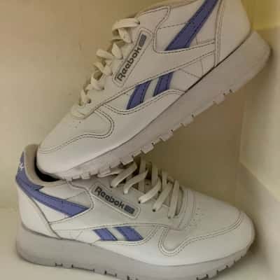 Reebok Women's Size 5 Sneakers Beige / White 
