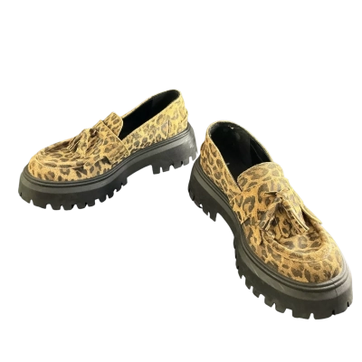 Bata Womens  Size 38 Loafers Animal print - excellent pre loved condition 