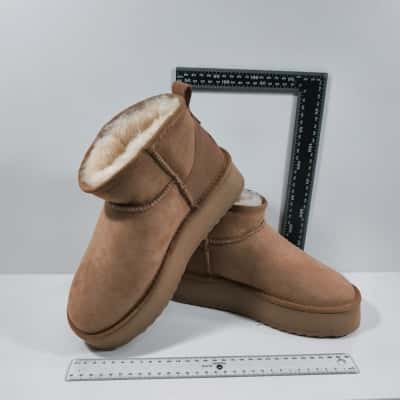 UGG Unisex Size 38 Boots Beige As New Ultra Platform 