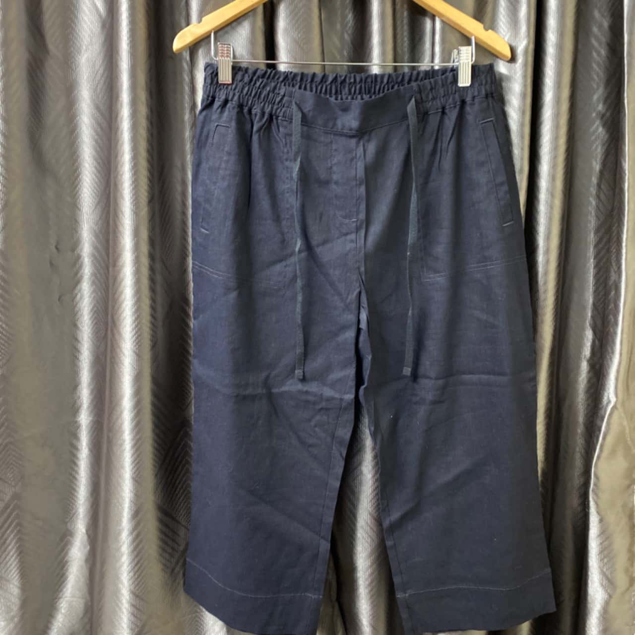 Female Navy Blue Barrel Fit Cropped Pants