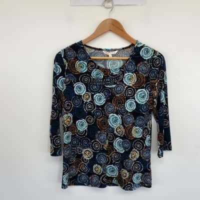 Noni B Navy Blue Print V Neck Long SLeeve Top  Size XS 